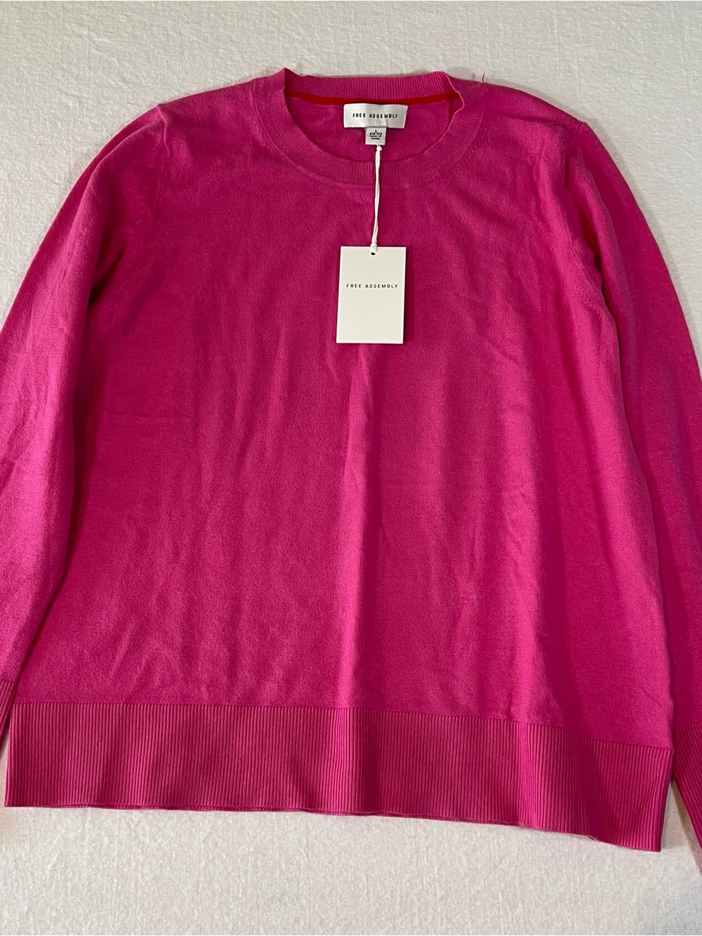 Free Assembly Hot Pink Crewneck Sweater Womens L‎ NWT